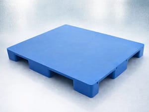 molded plastic pallet made from recycled plastic