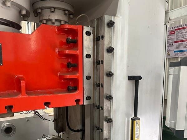 800 tons press machine guiding rail
