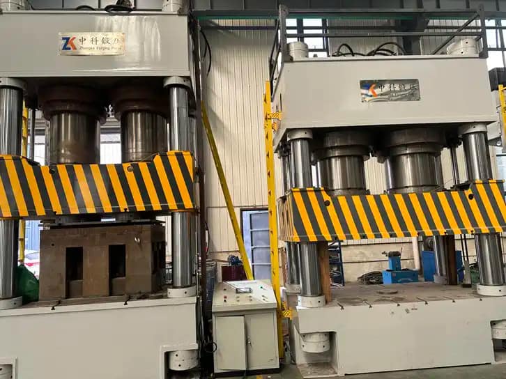 2000 TONS presswood pallet machine